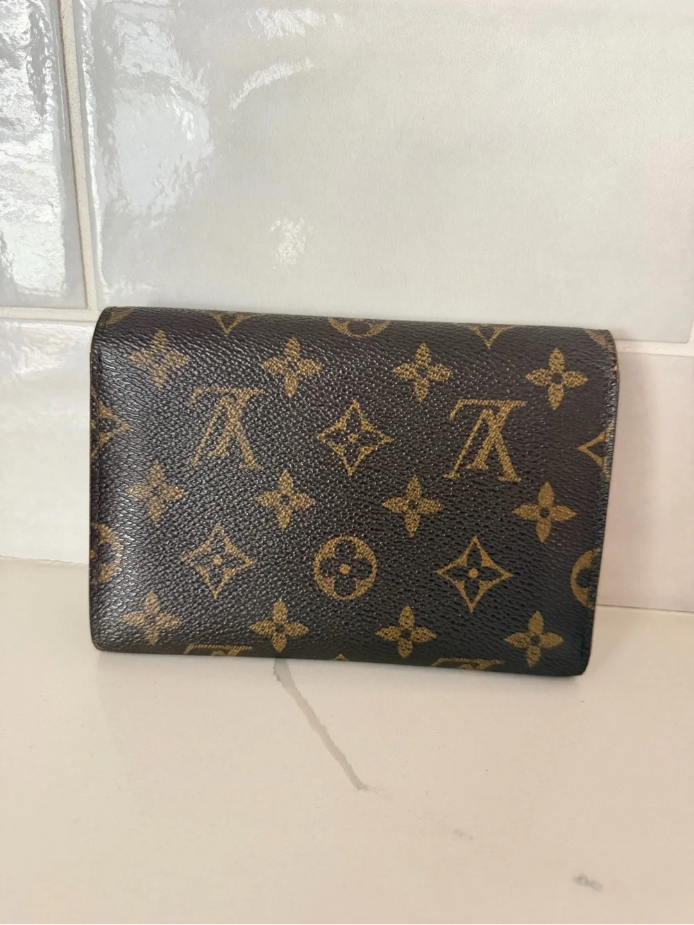 Louis Vuitton Wallet - Picture 2 of 13